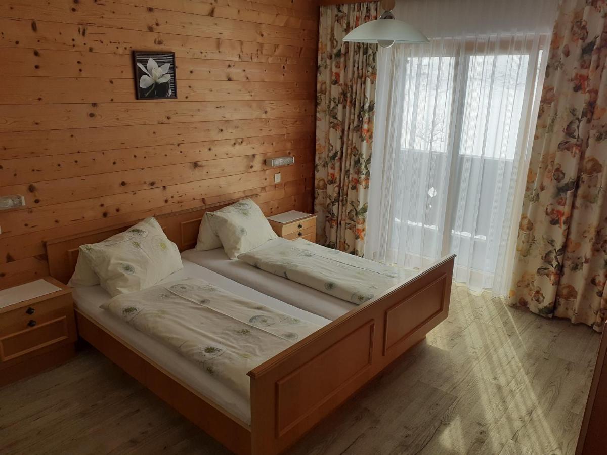 レオガング Bauernhof Grieslehen Bed & Breakfast エクステリア 写真